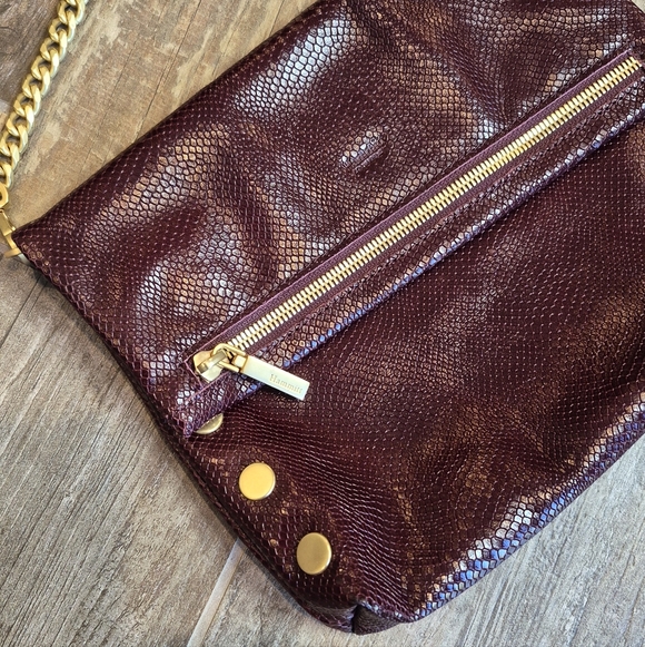 Rare Hammitt VIP Medium Bag Red Wine Burgundy Snake Brushed Gold Hardware - Picture 2 of 16